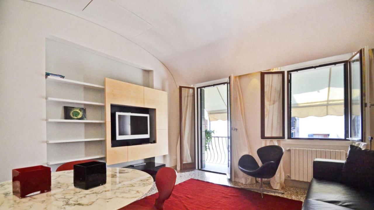 Ai Bareteri Luxury Canal View Lejlighed *